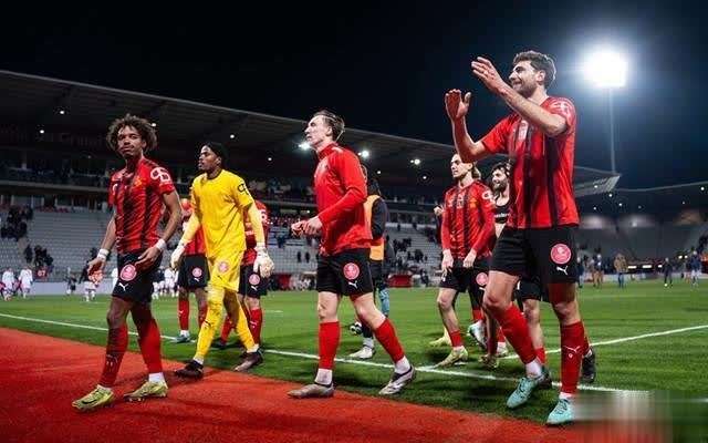 亚洲体育博彩平台排名-巴黎fc球迷